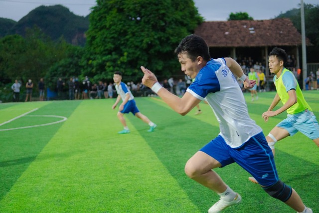 這也暴露了 這也暴露了